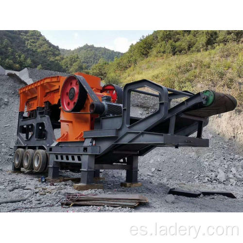 Estación móvil trituradora de mandíbula de piedra 200T / H